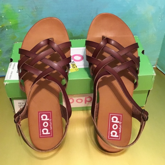 New, Brown Strap Sandals Size 8 - Picture 2 of 6
